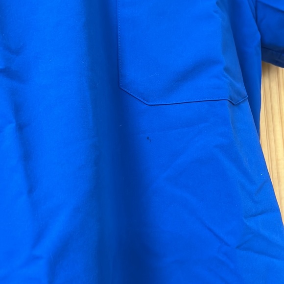 FIGS Catarina one pocket scrub top - Picture 3 of 3